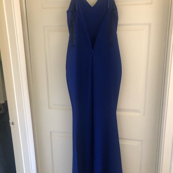 Blue formal gown - Picture 4 of 5